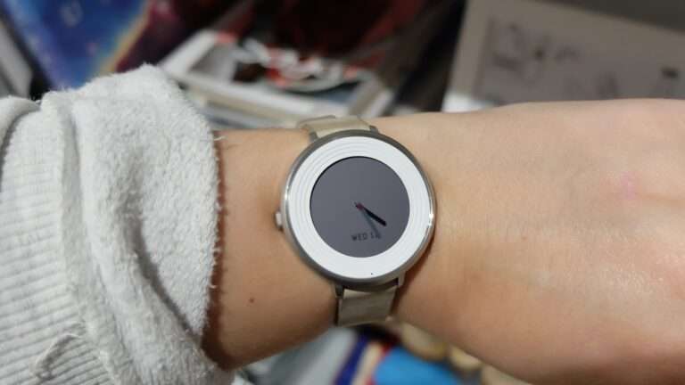 Top 5 Brutally Insane Best SmartWatches For Women in India To Buy Online in 2022